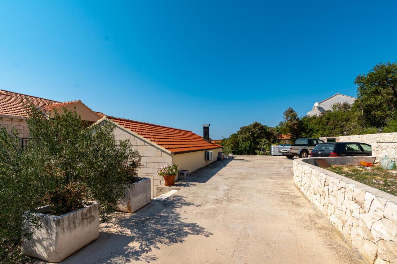 Villa Ana Zrnovo Luaran gambar