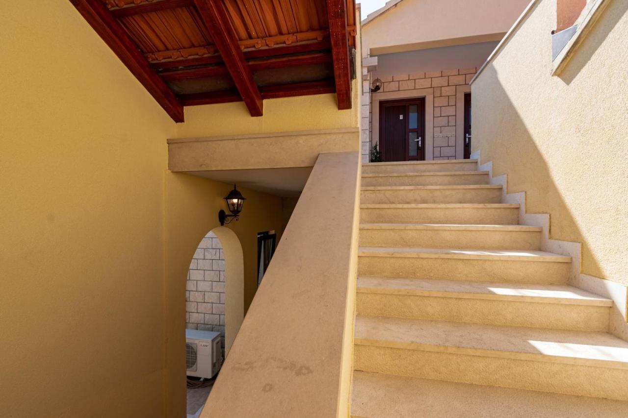Villa Ana Zrnovo Luaran gambar